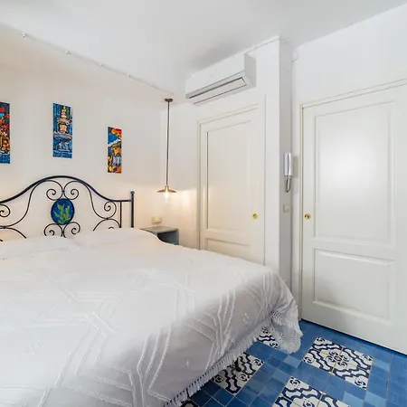 Holiday home Cascabella *
